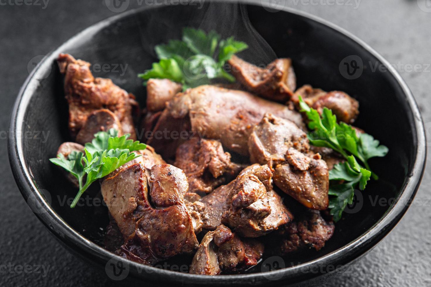 fegato di pollo fritto o in umido cheto o dieta paleo foto