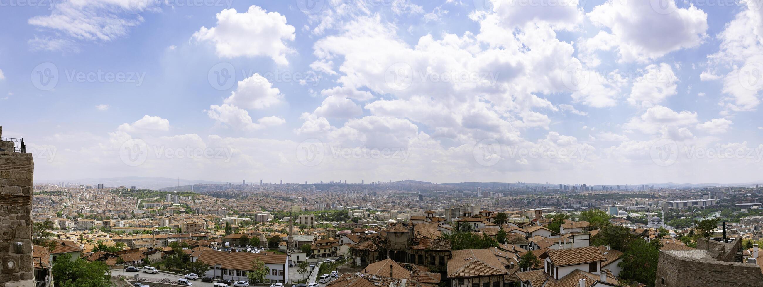 ankara panorama. panoramico Visualizza di il capitale di tacchino. foto