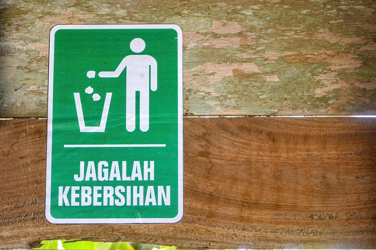 avvertimento cartello non per rifiuti. foto