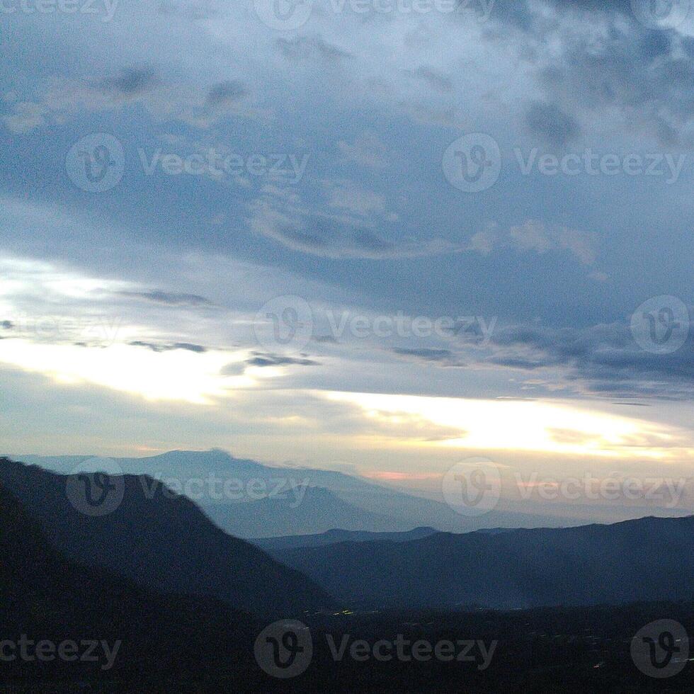 Alba Visualizza a partire dal il picco di montare bromo foto