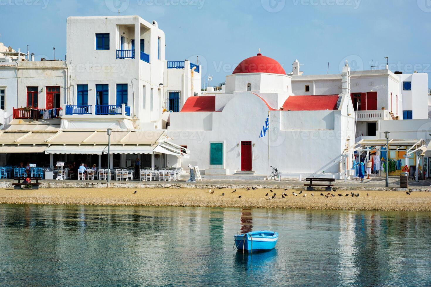 blu pesca barca nel porta porto su mykonos isola, Grecia foto