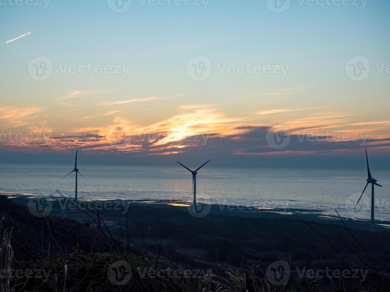 al largo vento turbine azienda agricola nel taiwan. foto