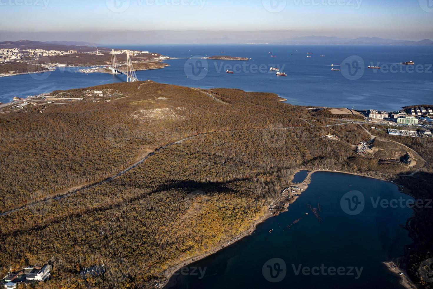 vista aerea dell'isola russa e vladivostok, russia foto