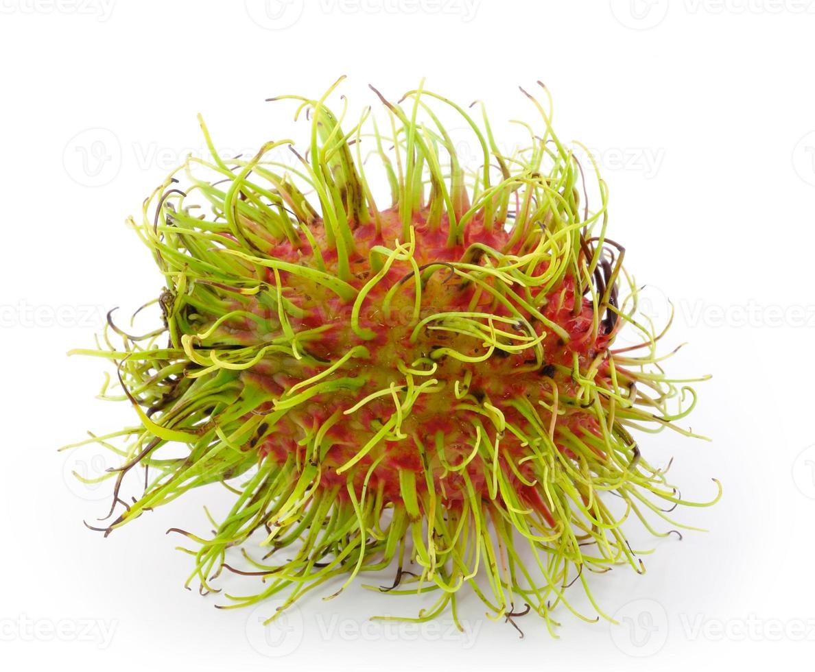 il rambutan è un frutto dal dolce guscio rosso foto