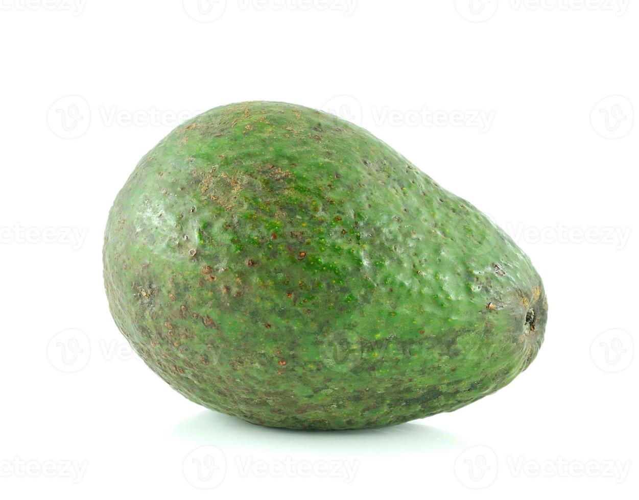 avocado isolato su bianco foto