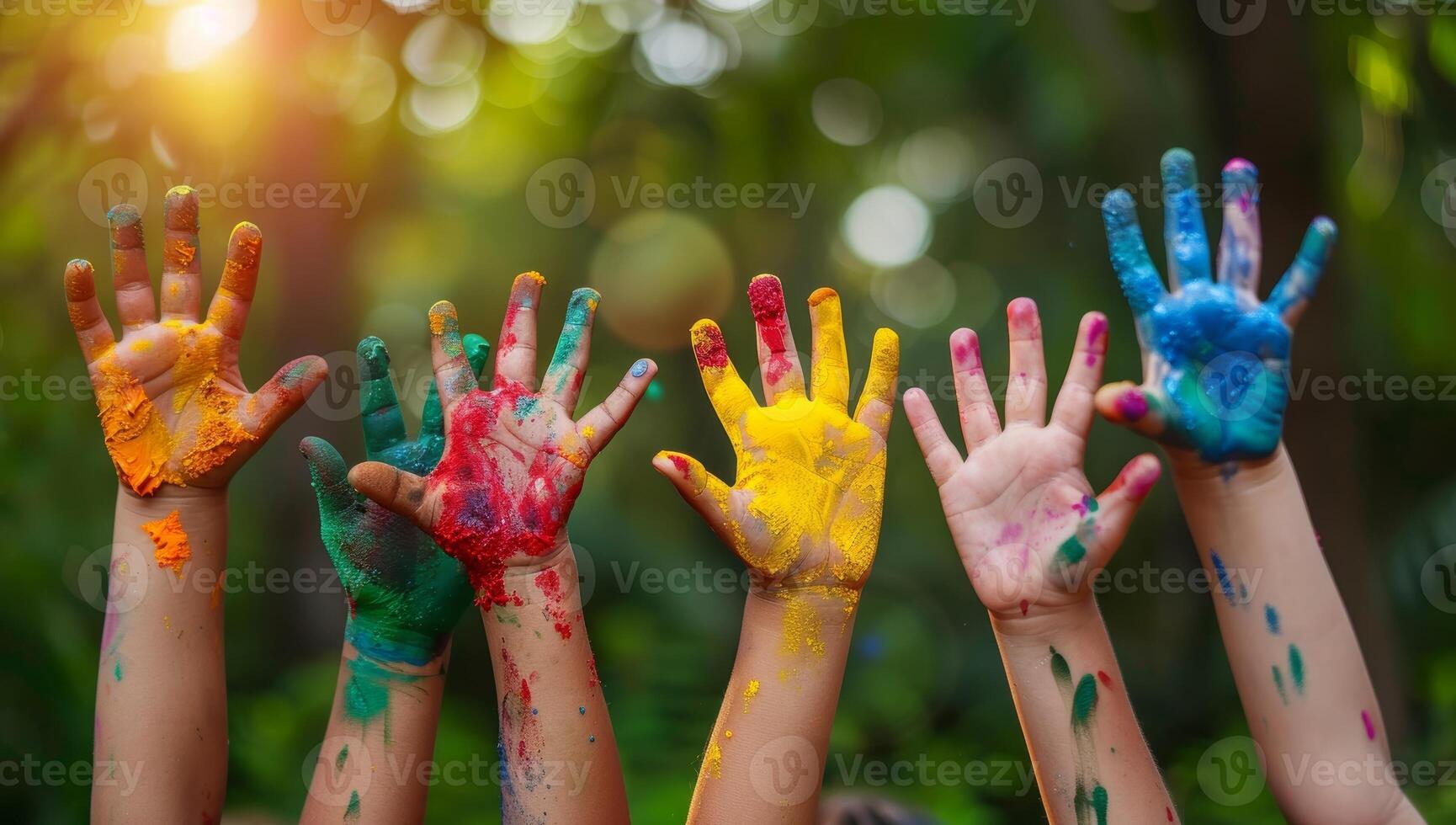 ai generato mani di bambino coperto con colorato dipingere su holi Festival. foto