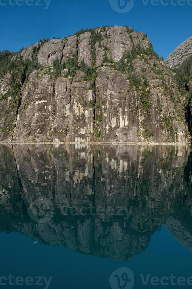 riflesso della scogliera, guadi terrore, alaska foto