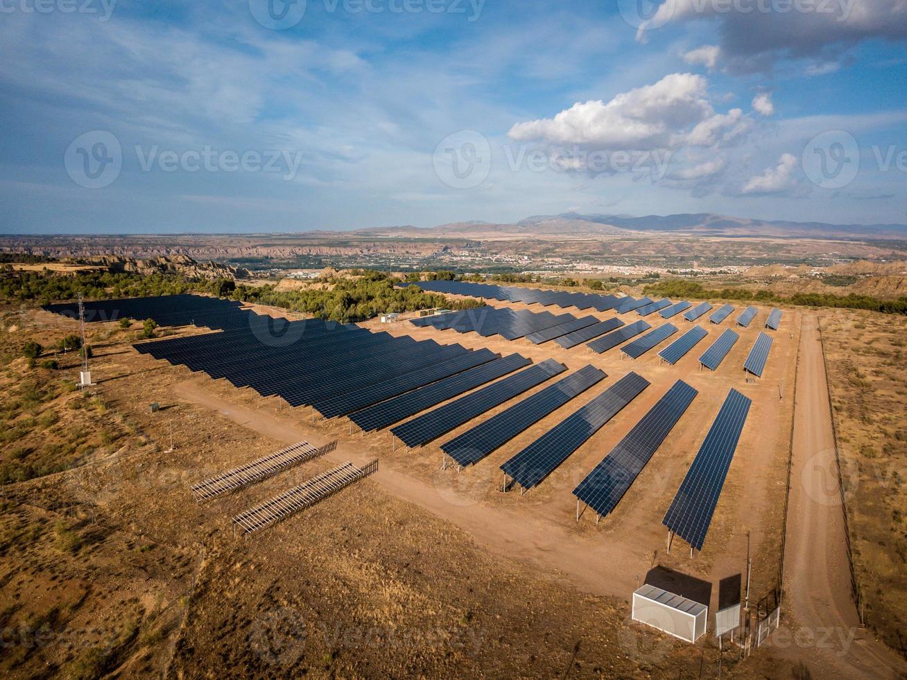 centrale solare termica di guadix, spagna. la centrale solare andasol è la prima centrale solare termica parabolica commerciale d'Europa, situata foto