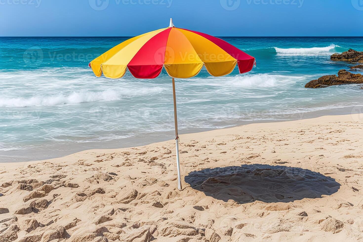 ai generato un' colorato parasole ha aperto su un' tropicale spiaggia con mare onde come il sfondo foto