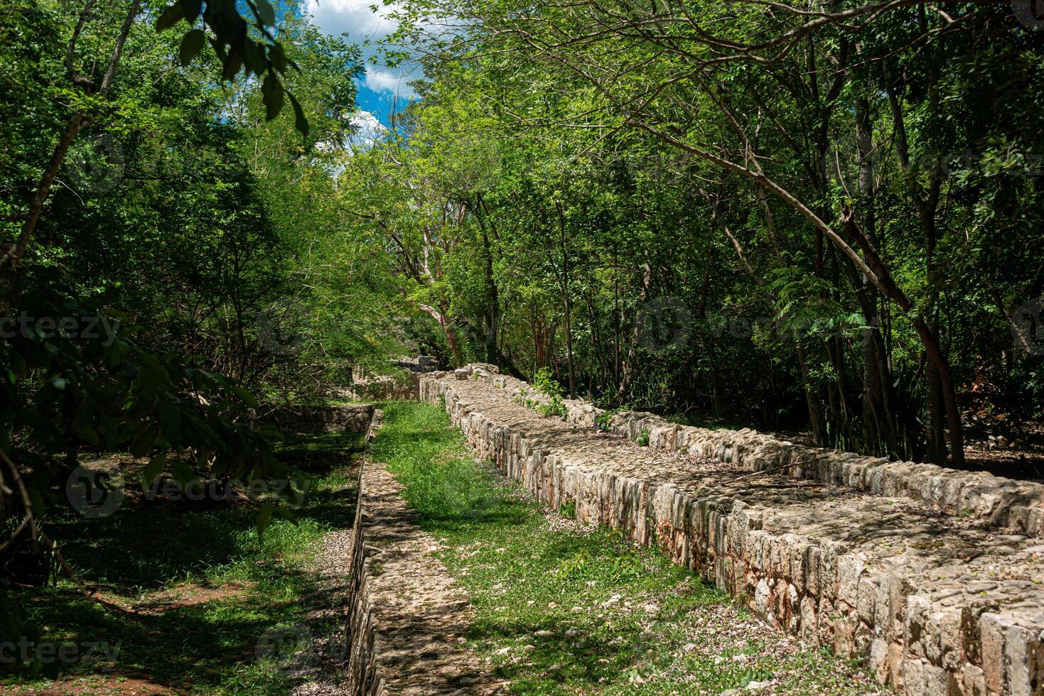 antico chichen itza parete, Yucatan, Messico foto