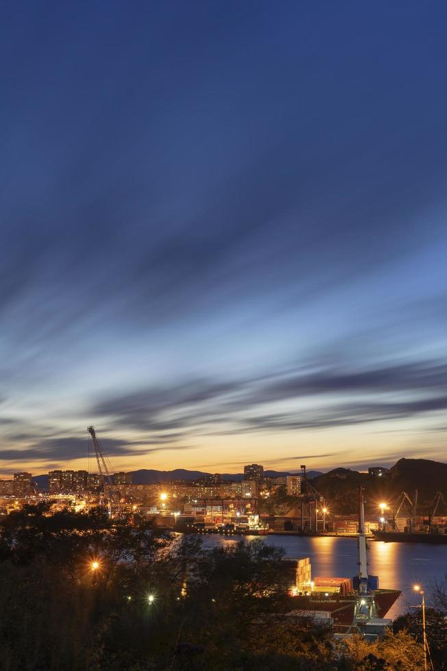 veduta aerea del paesaggio urbano. vladivostok, russia foto