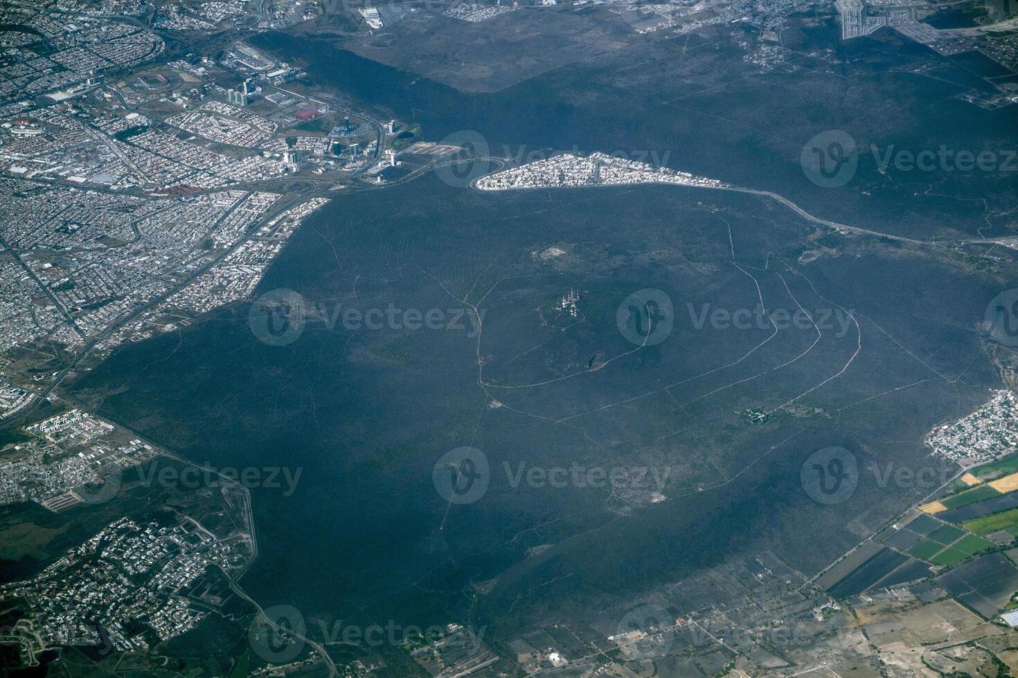 aereo Visualizza di santiago de Queretaro, un' città nel centrale Messico. panorama a partire dal aereo foto