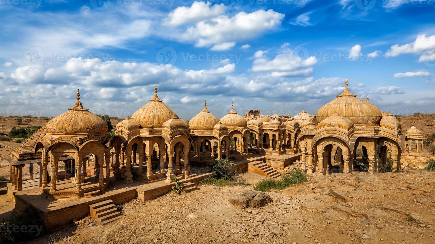 bada bagh cenotafi nel jaisalmer, Rajasthan, India foto