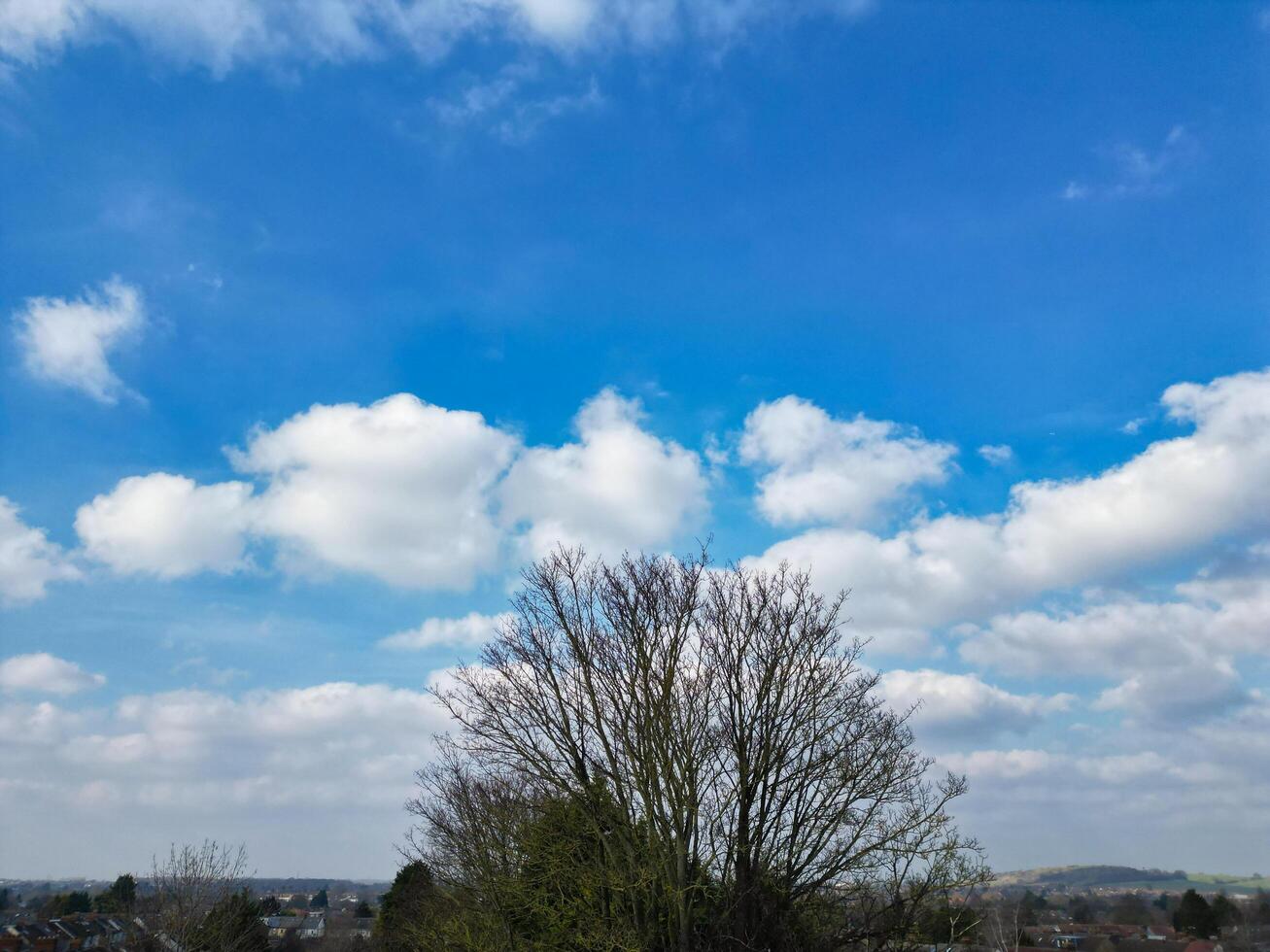 aereo Visualizza di Britannico cittadina e Residenziale quartiere di luton. foto