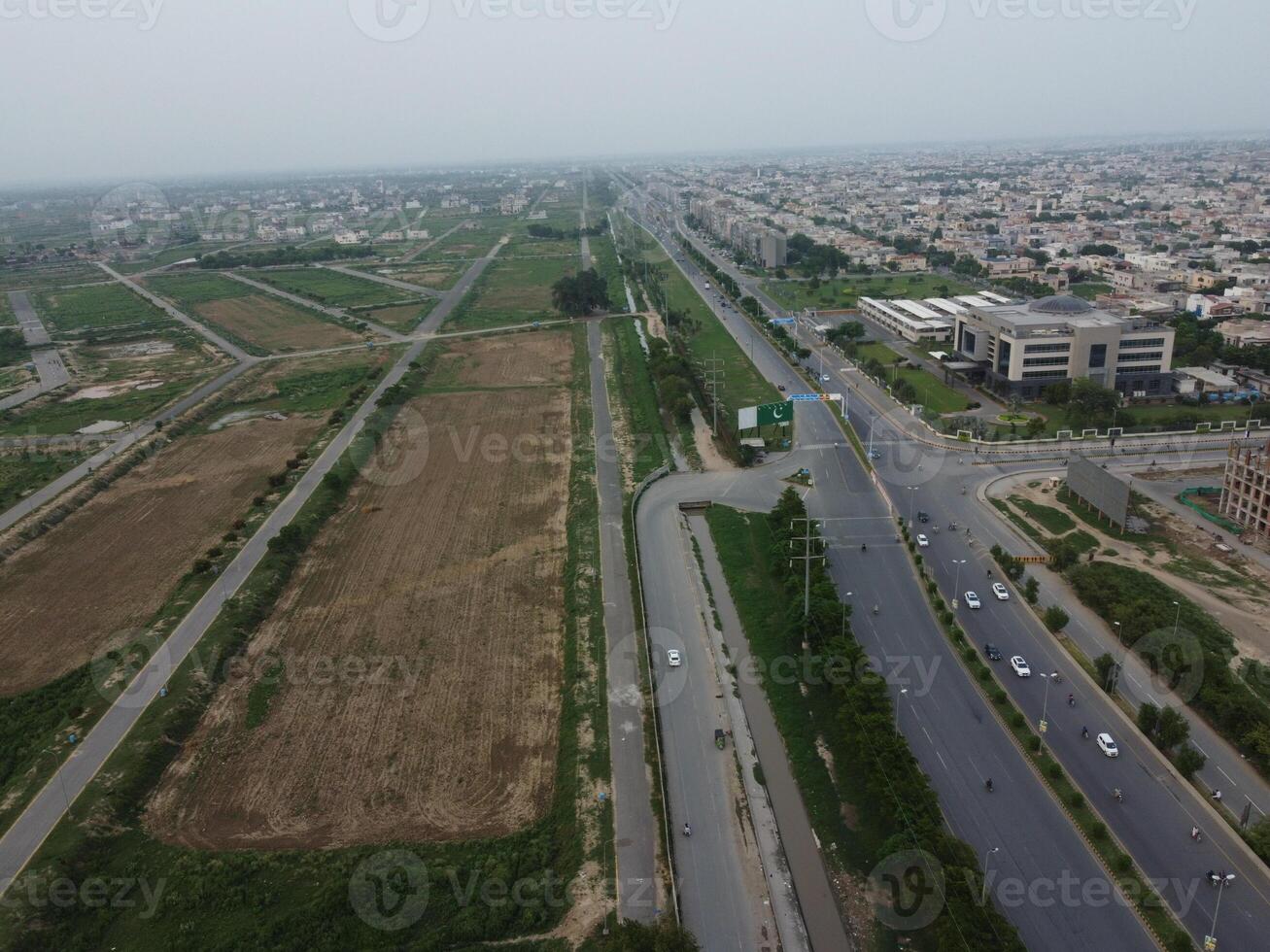 aereo Visualizza di alto modi nel città lahore di Pakistan su 2023-07-17. foto