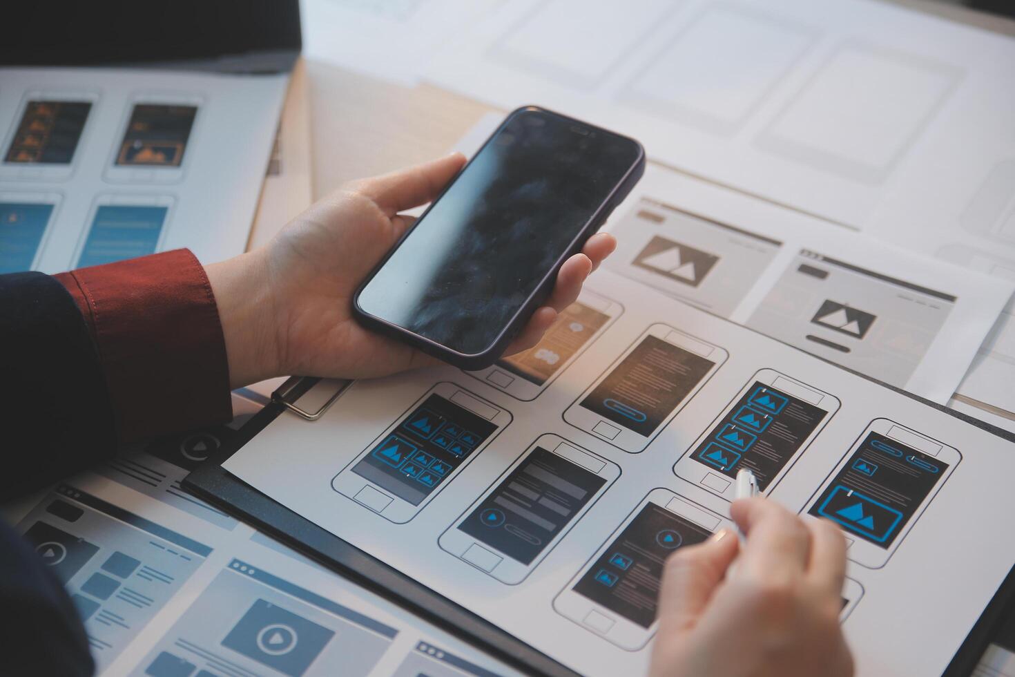 UX ui design processi per alla moda mobile applicazione e sito web . creativo prototipo di wireframe per professionale App sviluppatore . foto