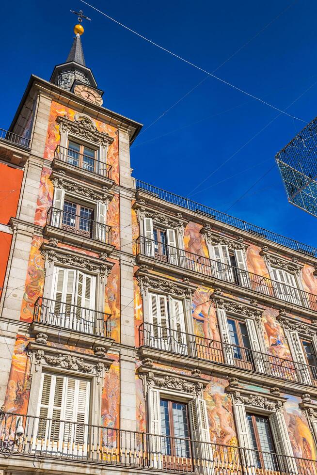 turisti su plaza Sindaco. plaza Sindaco - uno di centrale piazze di il spagnolo capitale. foto