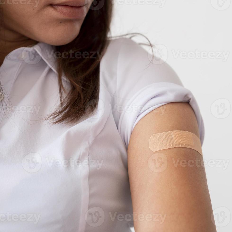paziente in fase di vaccinazione foto