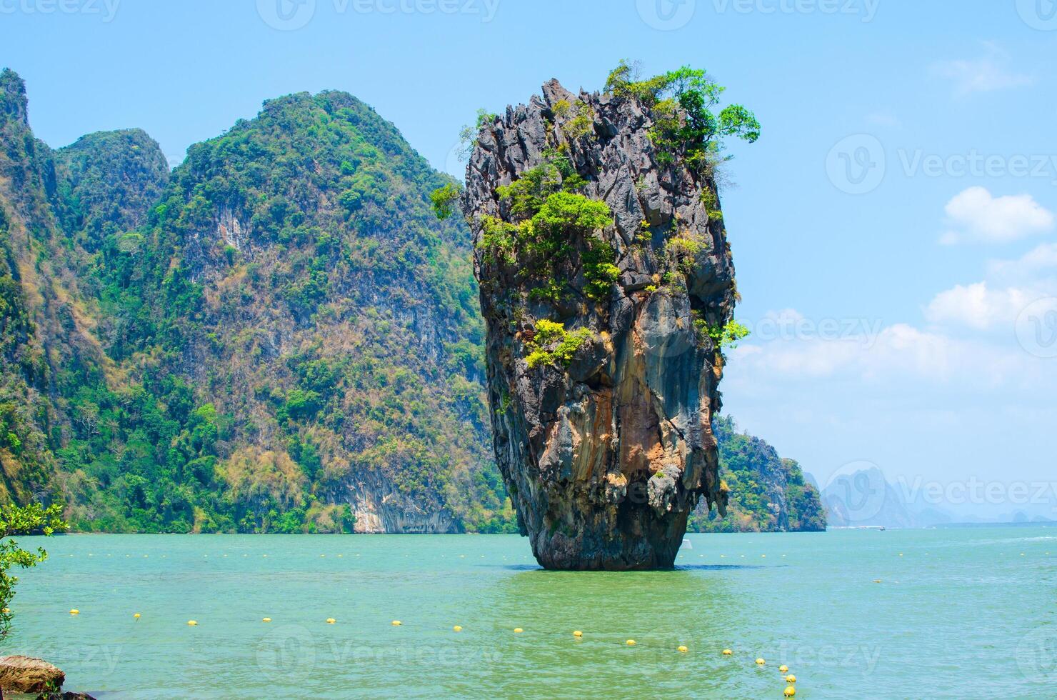 bellissimo Paradiso posto su giacomo legame isola khao phing kan pietra. Phuket Tailandia natura. Asia viaggio fotografia. tailandese panoramico esotico paesaggio di turista destinazione famoso posto foto