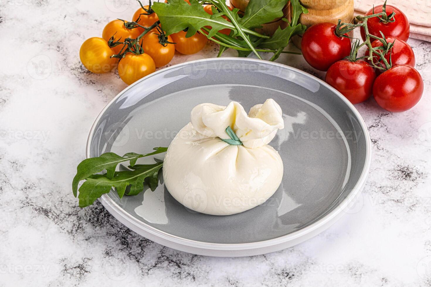 cremoso italiano tradizionale burrata formaggio foto