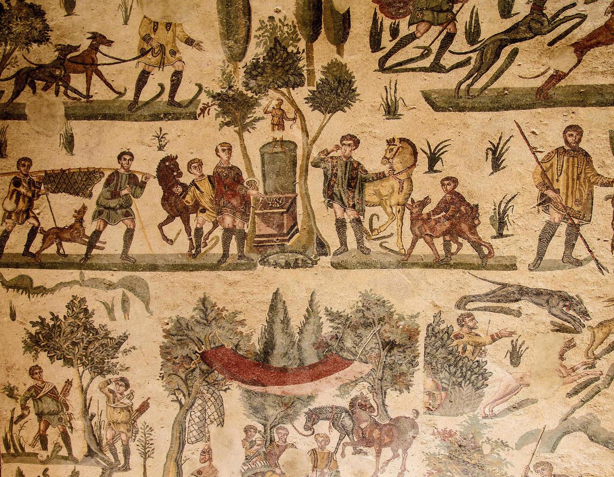 frammento di mosaico da villa romana romana del casale, sicilia foto