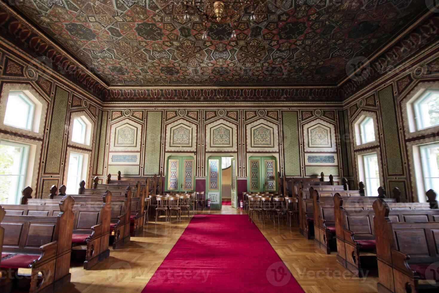 interno Visualizza di il ashkenaz sinagoga nel sarajevo, bosnia e erzegovina. foto