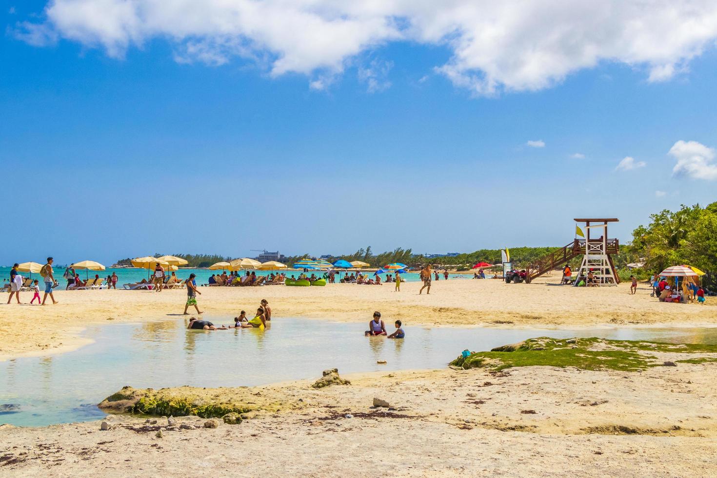 playa del carmen, messico, 28 maggio 2021 - spiaggia del messico foto