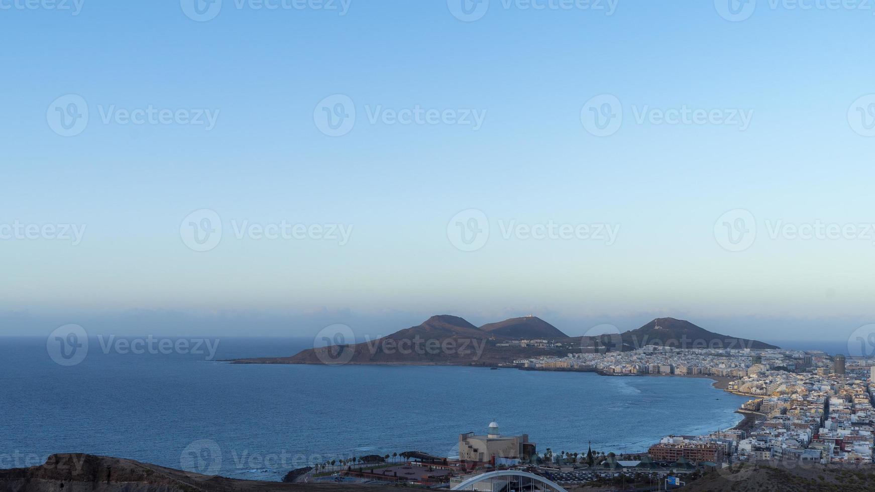 vista dello skyline della città di las palmas foto