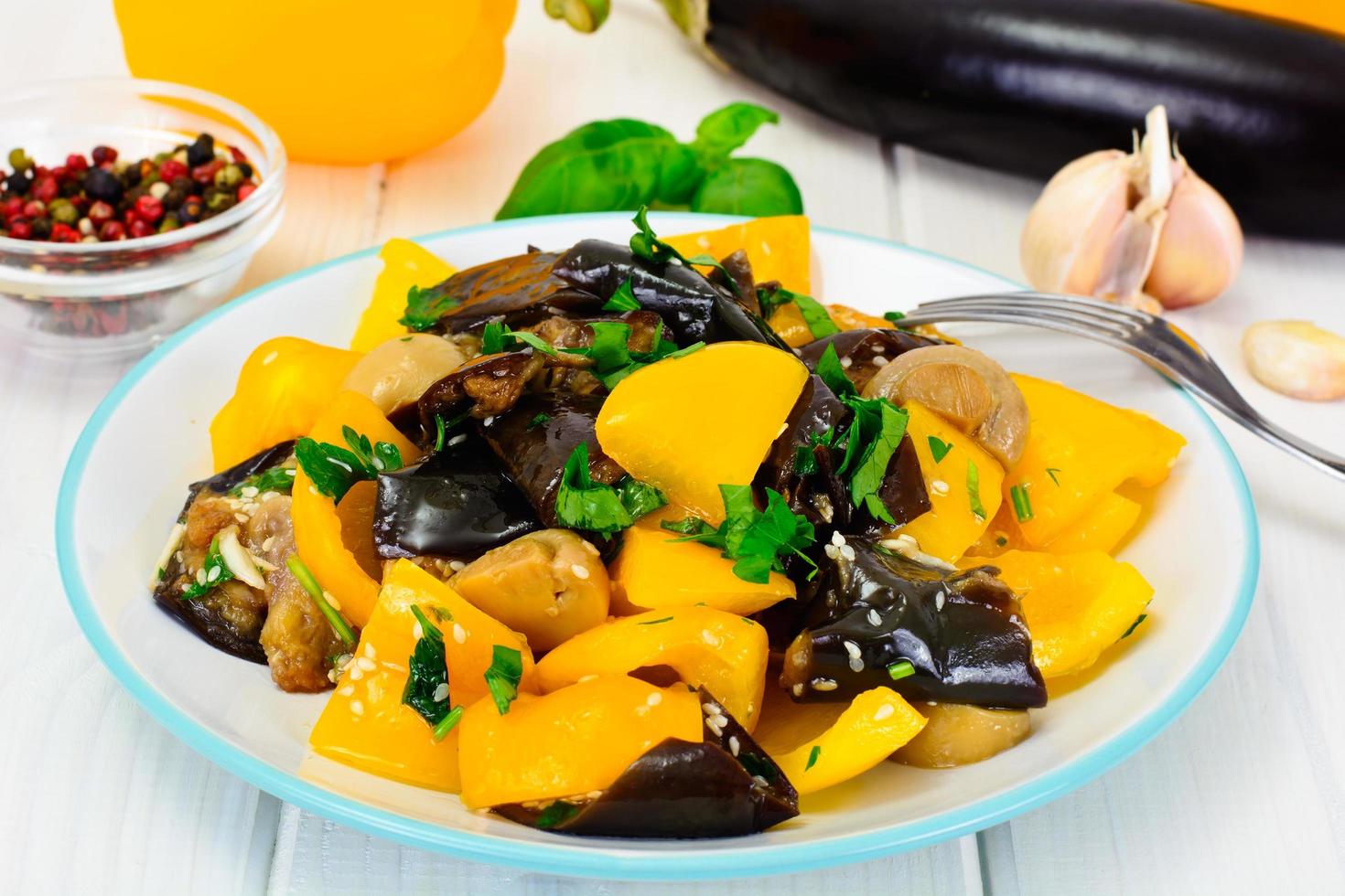 insalata di melanzane con paprika foto