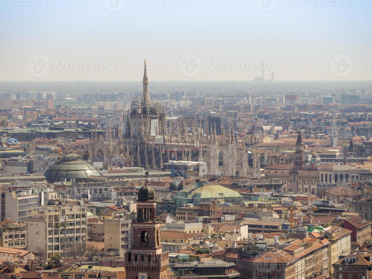 veduta aerea di milano foto