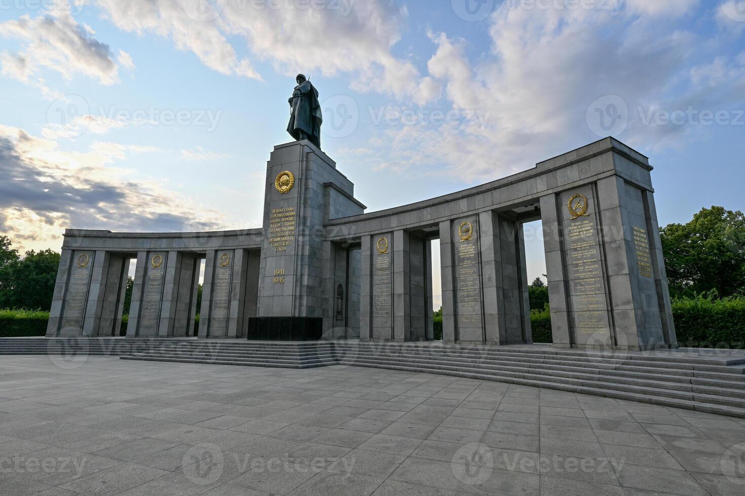 sovietico guerra memoriale nel Berlino tiergarten foto