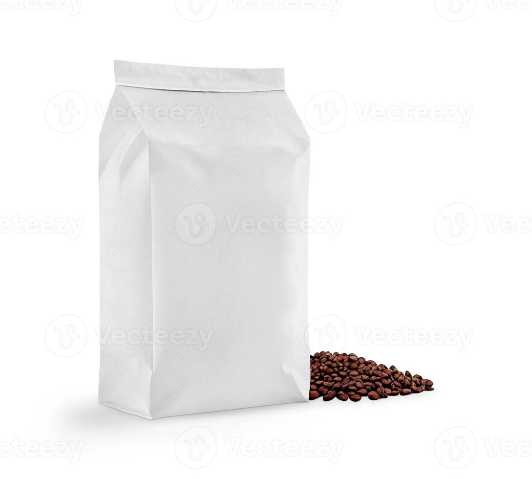 sacchetto di caffè su sfondo bianco foto