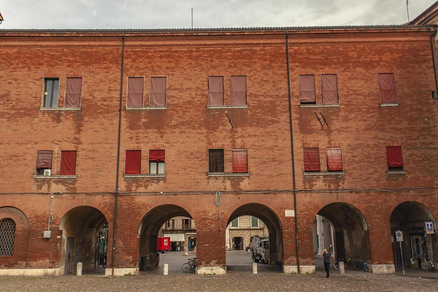 ferrara Italia 29 luglio 2020 medievale castello di ferrara il storico italiano città foto