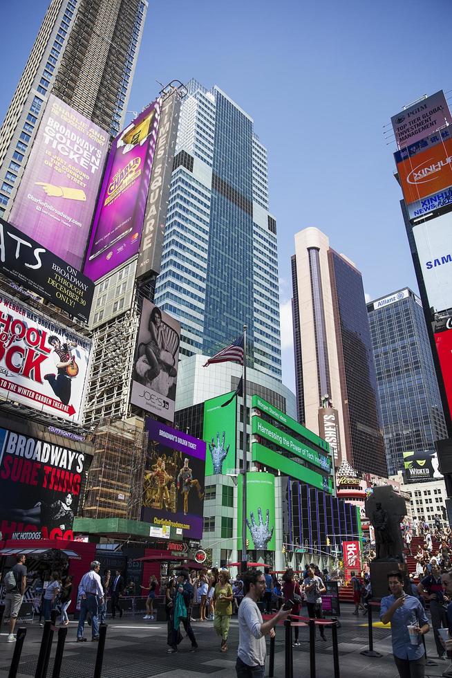 new york, usa, 31 agosto 2017 - persone non identificate su times square, new york. Times Square è la località turistica più popolare di New York City. foto