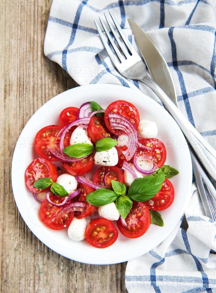 insalata caprese italiana foto