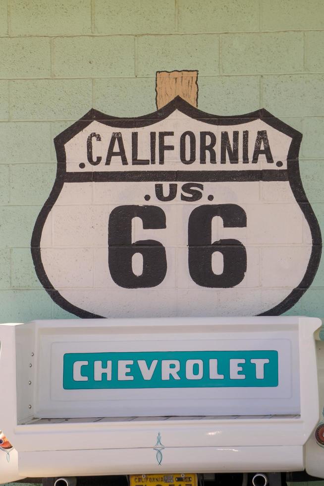 california, 2021 - scene sulla vecchia route 66 in california foto