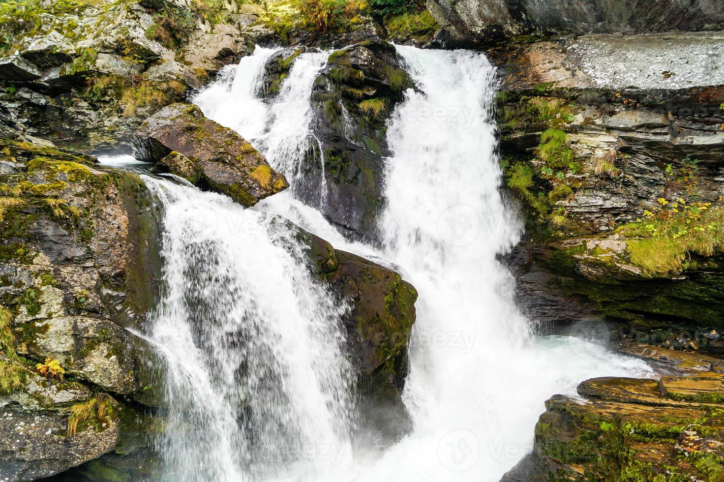 cascata storfossen a geiranger norvegia foto