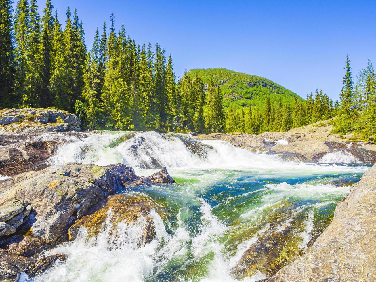 rjukandefossen in hemsedal viken norvegia la cascata più bella d'europa. foto