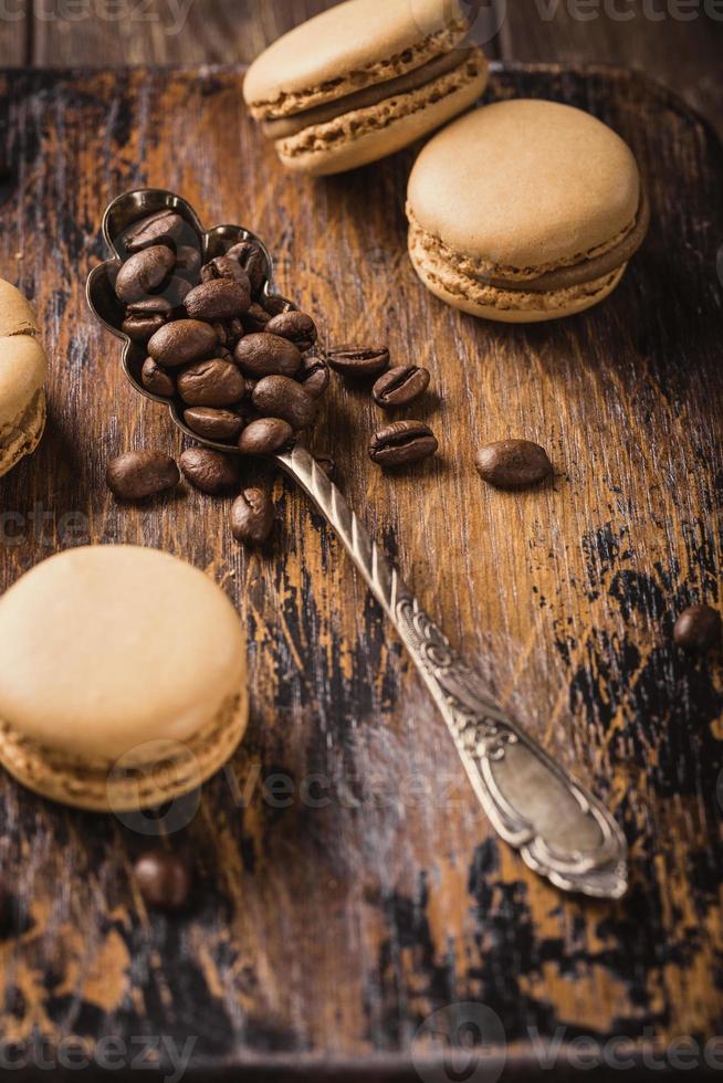 macarons francesi al caffè foto