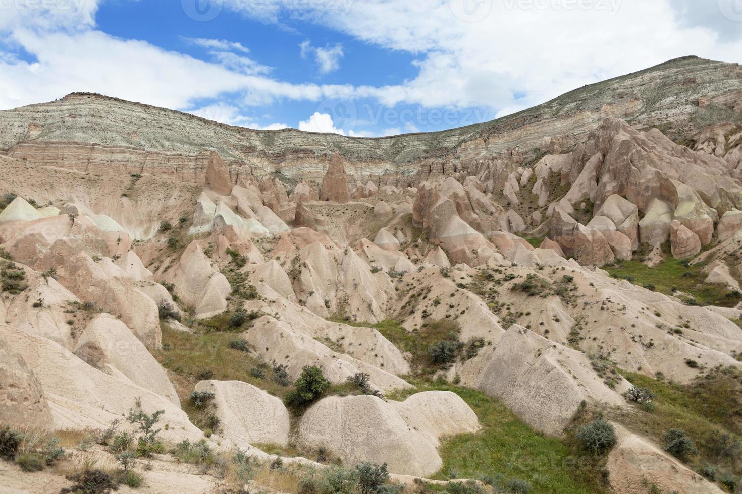 miele di montagna e valli rosse in cappadocia foto