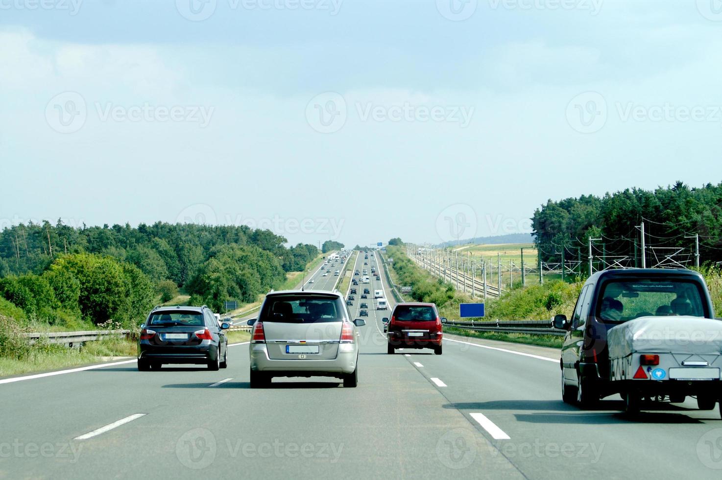 traffico automobilistico in autostrada in germania foto