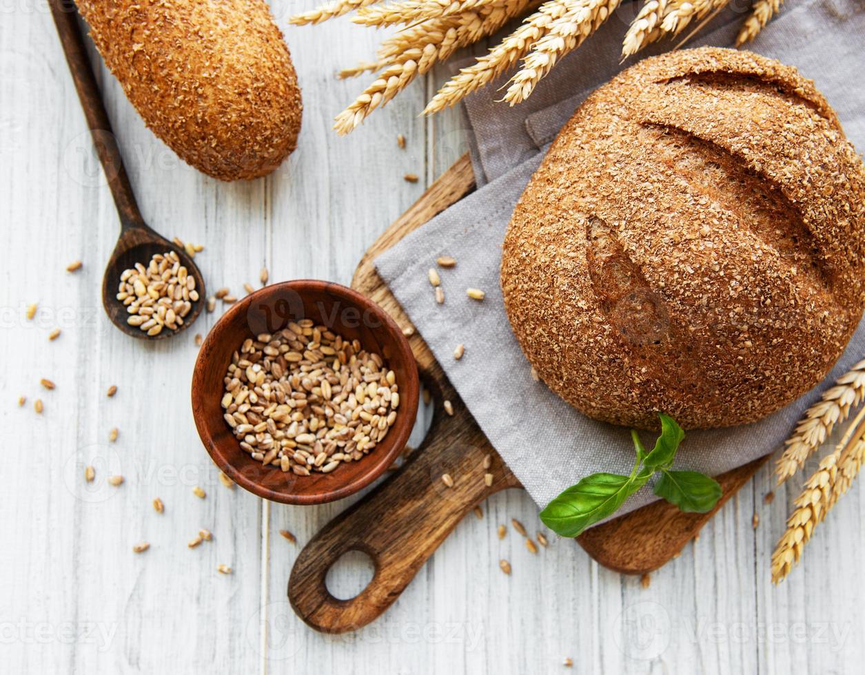 pane in tavola foto