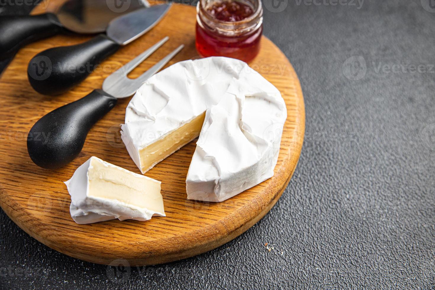 camembert o formaggio brie testa di formaggio morbido pasto sano foto