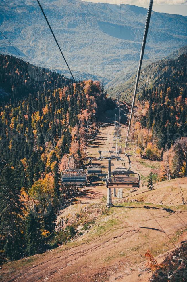 autunno nelle montagne di krasnaya polyana foto