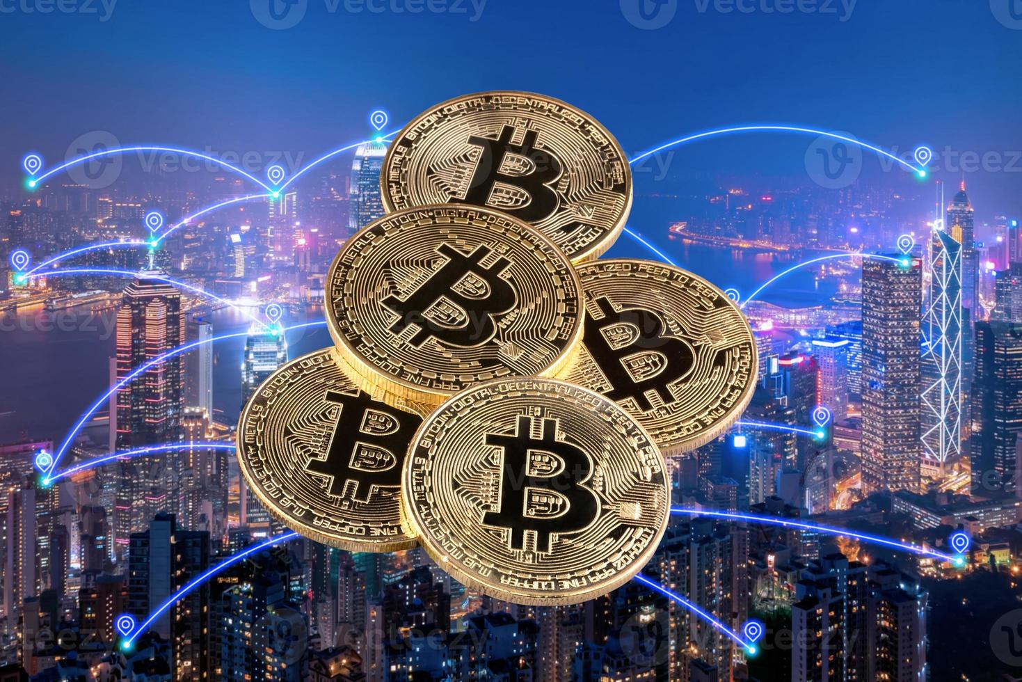trading di bitcoin con rete di comunicazione smart city e internet delle cose per criptovaluta e concetto di investimento di denaro. foto