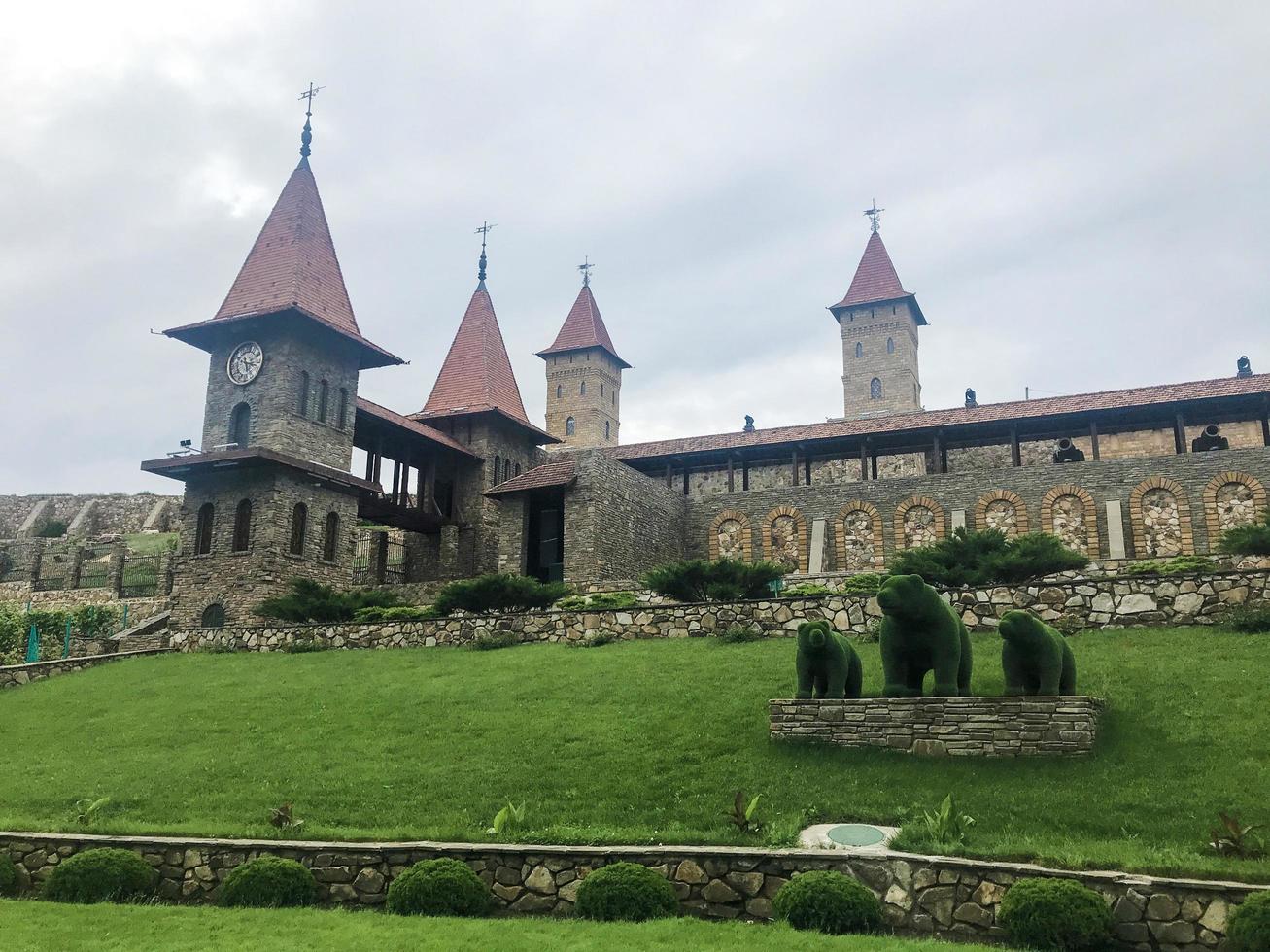 città di kamensk, russia, 2021 - castello nel parco loga foto