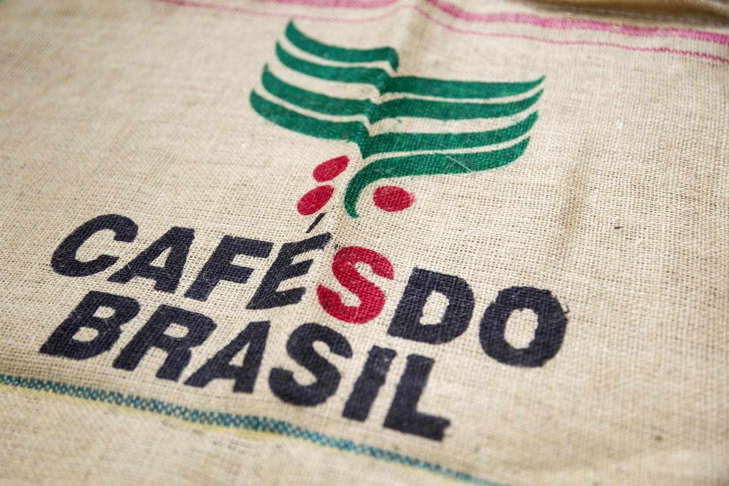 belgrado, serbia, 2017 - dettaglio della borsa cafe do brasil a belgrado, serbia. il Brasile è stato il più grande produttore mondiale di caffè negli ultimi 150 anni. foto
