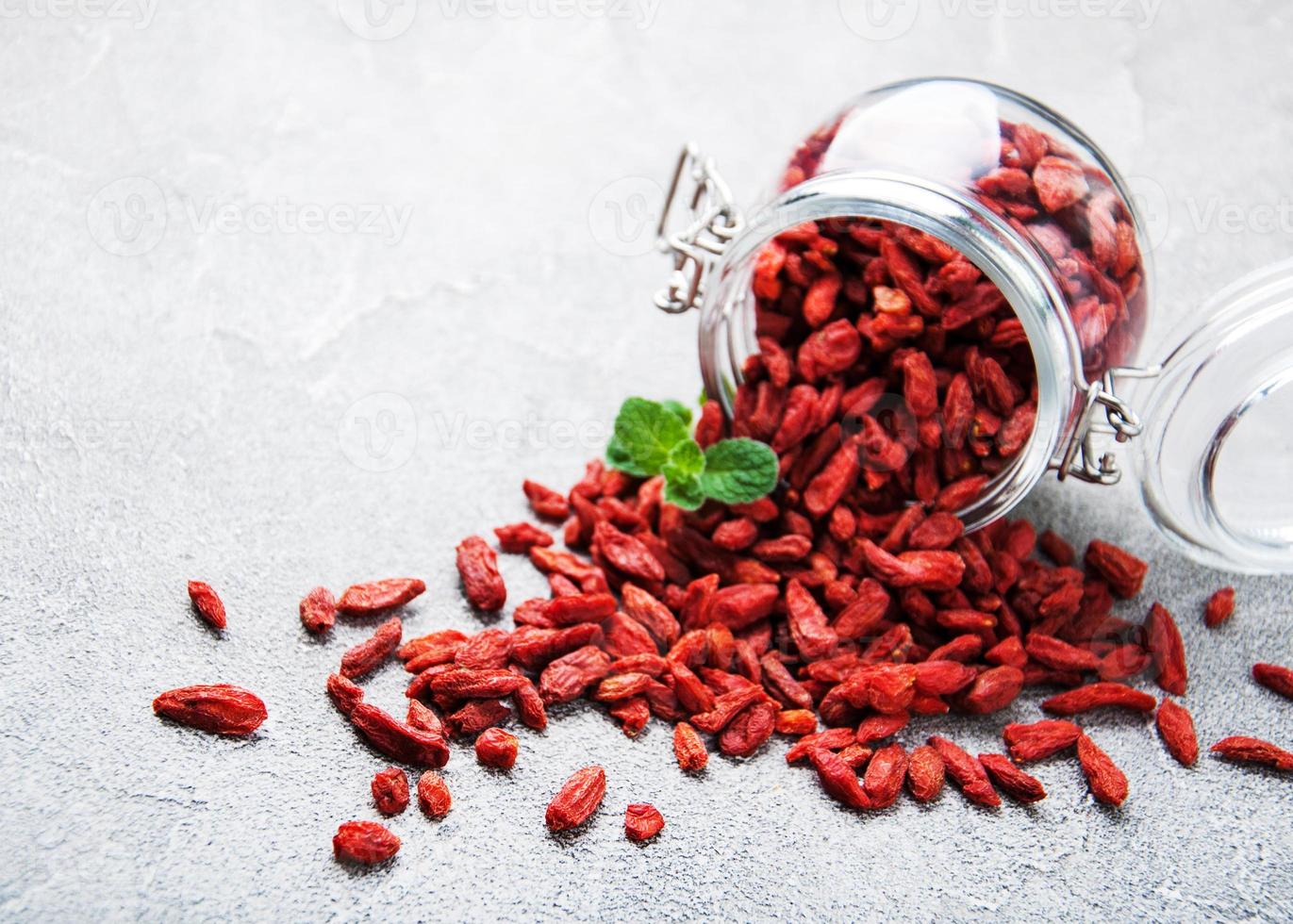 bacche di goji rosse secche foto