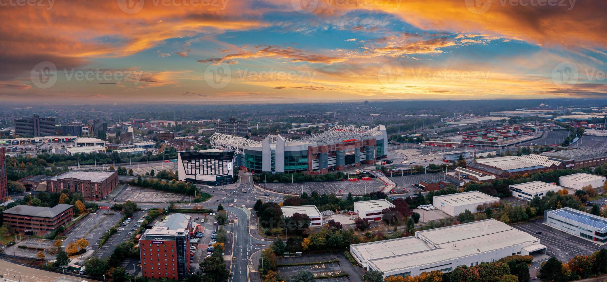 vista aerea dell'iconico stadio di Manchester United in Inghilterra. foto