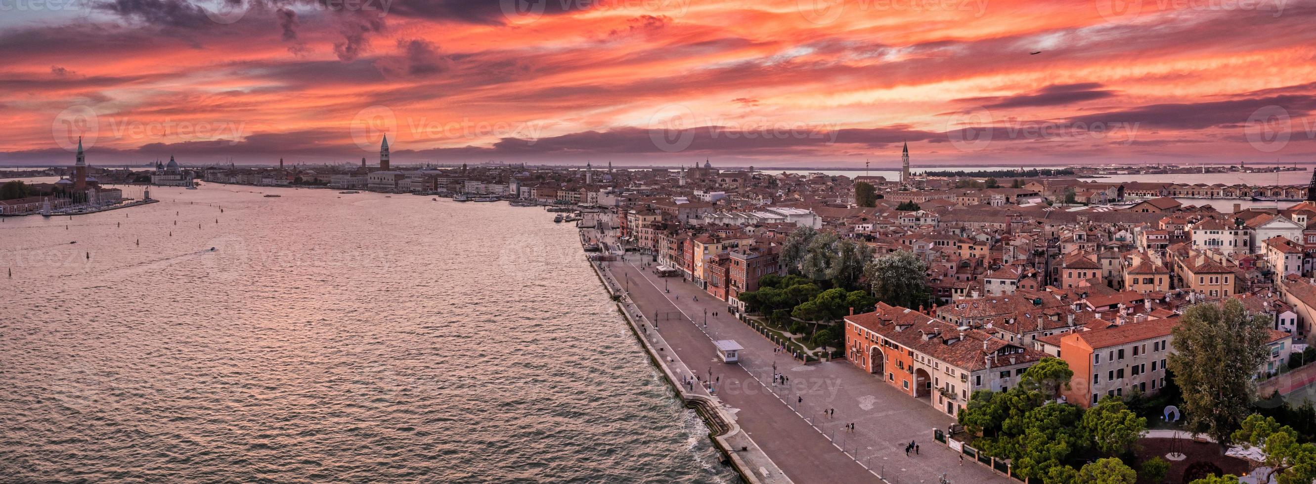 veduta aerea di venezia vicino a piazza san marco foto